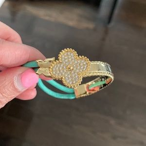 Clover with Cz Bracelet